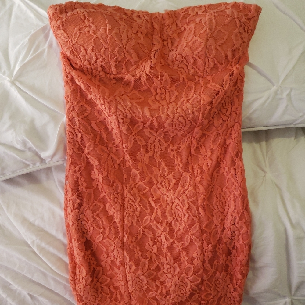 Strapless dress